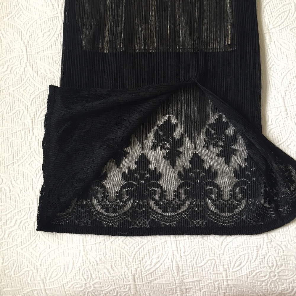 Sienna Sky Sheer Skirt Black Lace Size M - Picture 8 of 8